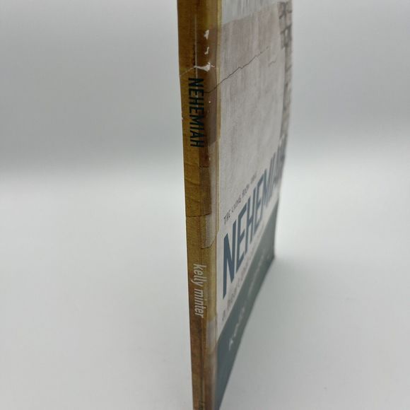 Christianity Books Lot Of 2 Nehemiah Living Room Series Christian To The Core VG - Picture 3 of 8